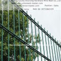 Hot Sales Galvanized / Power coated Wire Mesh Fence ISO9001: 2000